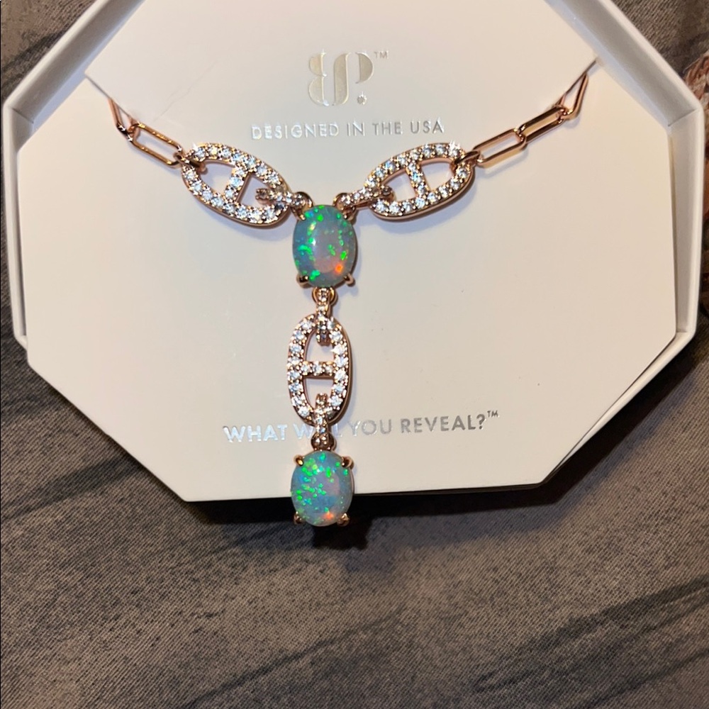 Elegant Gold and Opal Necklace